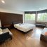 3 Bedroom Villa for rent at Baan Thepkamol, Bang Kapi, Huai Khwang, Bangkok, Thailand