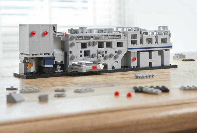 ASML EUV lego machine